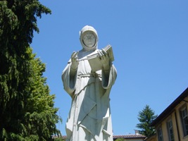 Sansepolcro- Luca Pacioli statua