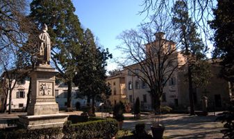 sansepolcro- giardino monumentale piero della francesca scorcio