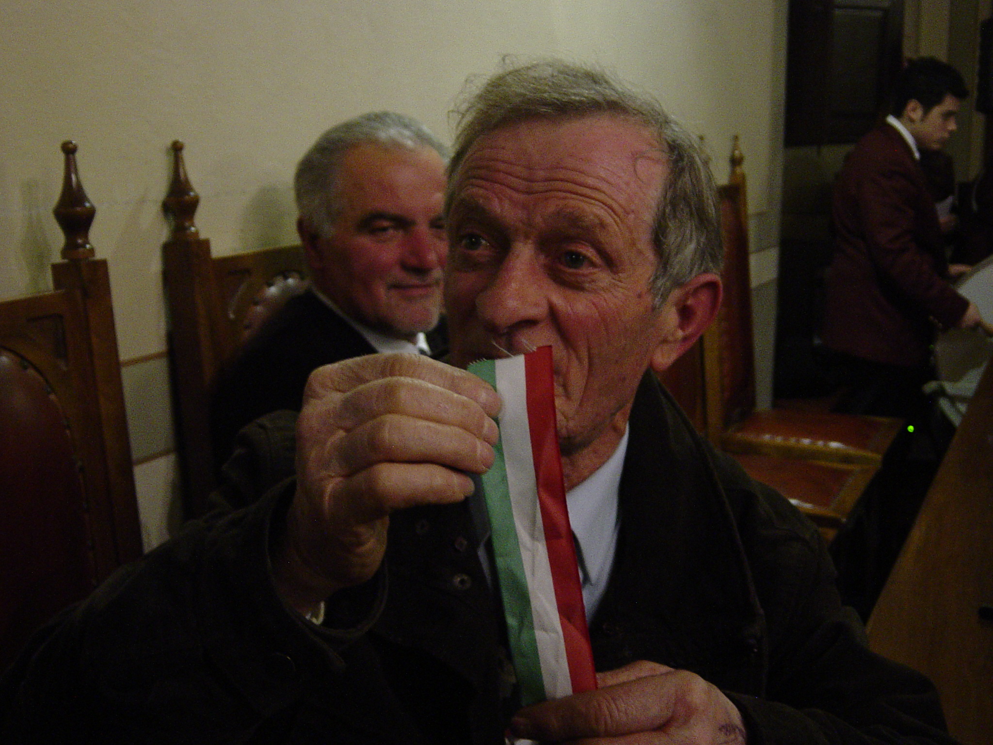 sansepolcro nostro mitico licio pasquini consigliere comunale lega nord 2006-2011 bandiera d'italia
