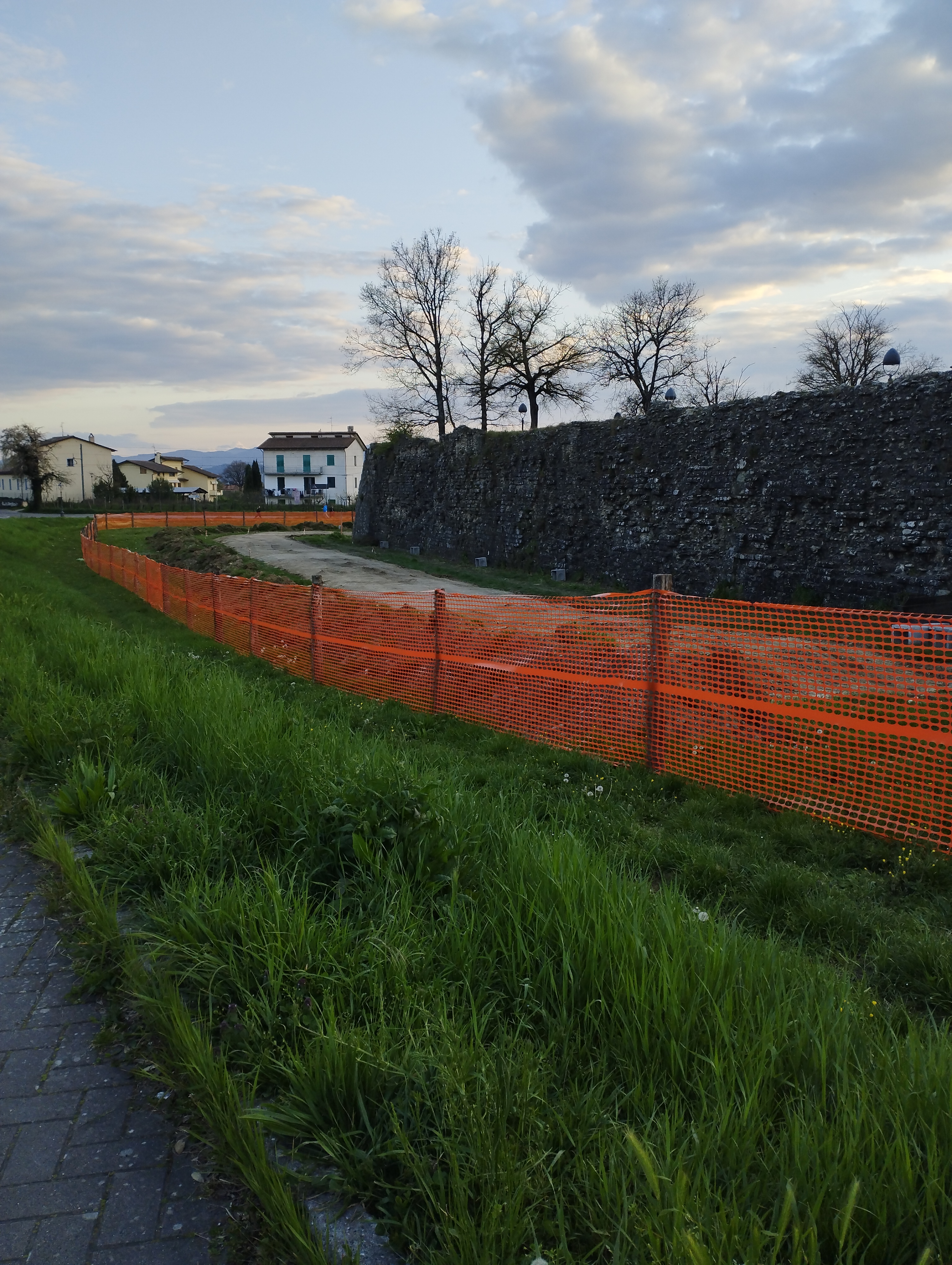 sansepolcro viale barsanti percorso pedonale
