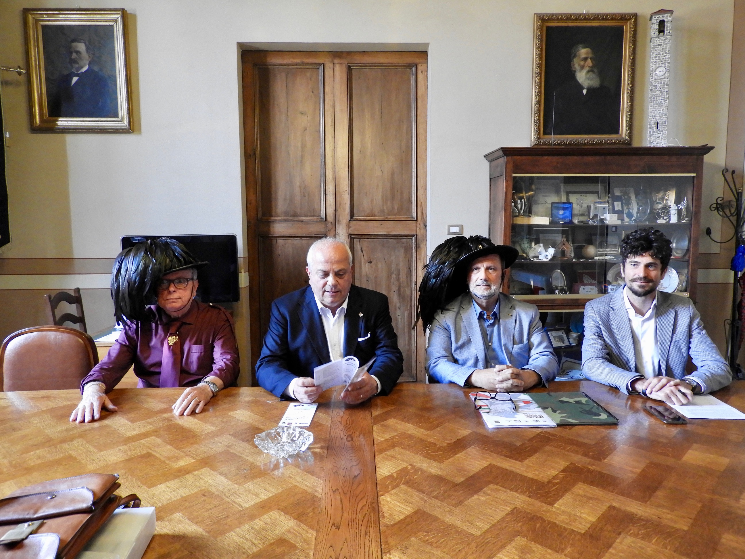 conferenza presentazione raduno bersaglieri