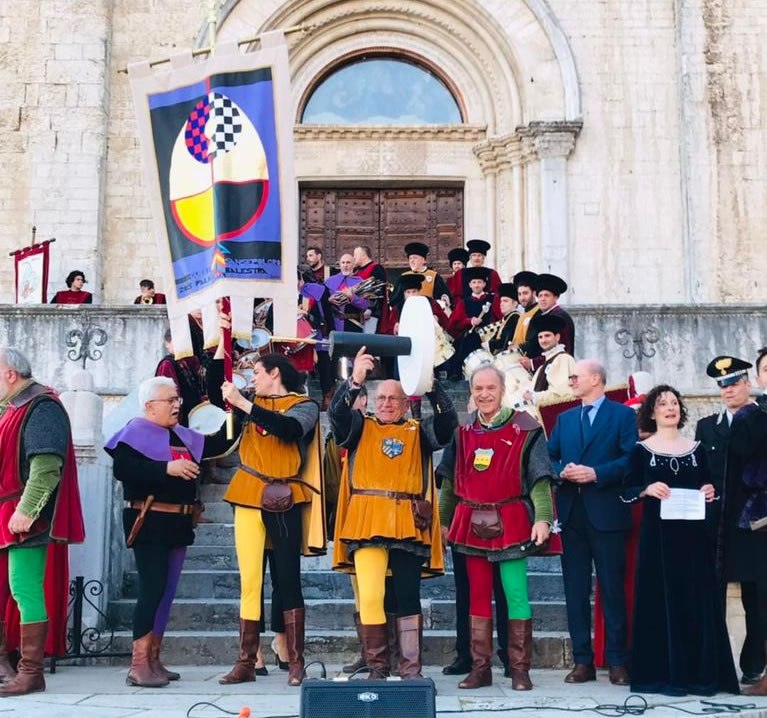 palio della balestra gubbio sansepolcro borgo vince gara andata