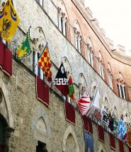 siena palazzo chigi saracini