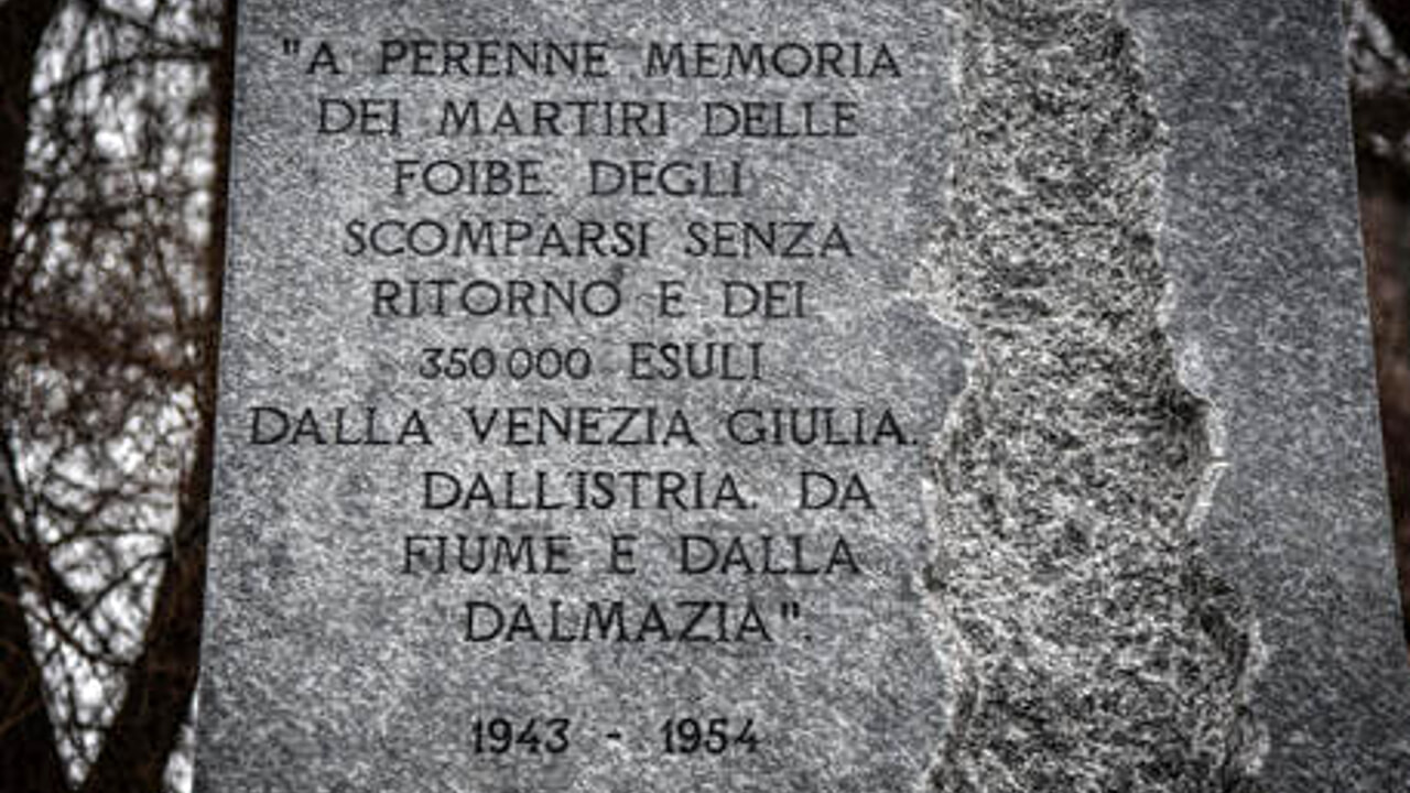 sansepolcro monumento largo martiri foibe