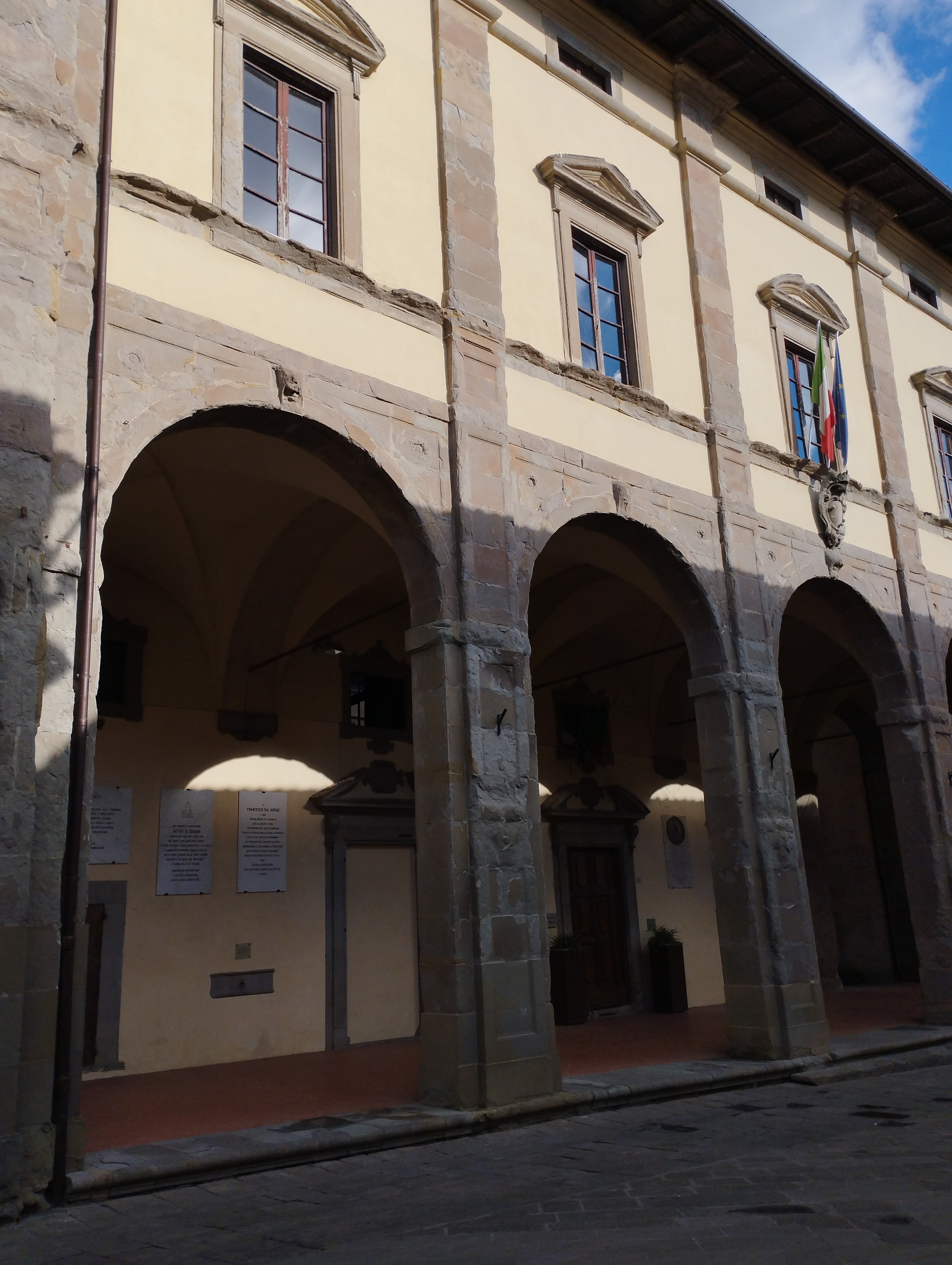 sansepolcro palazzo delle laudi
